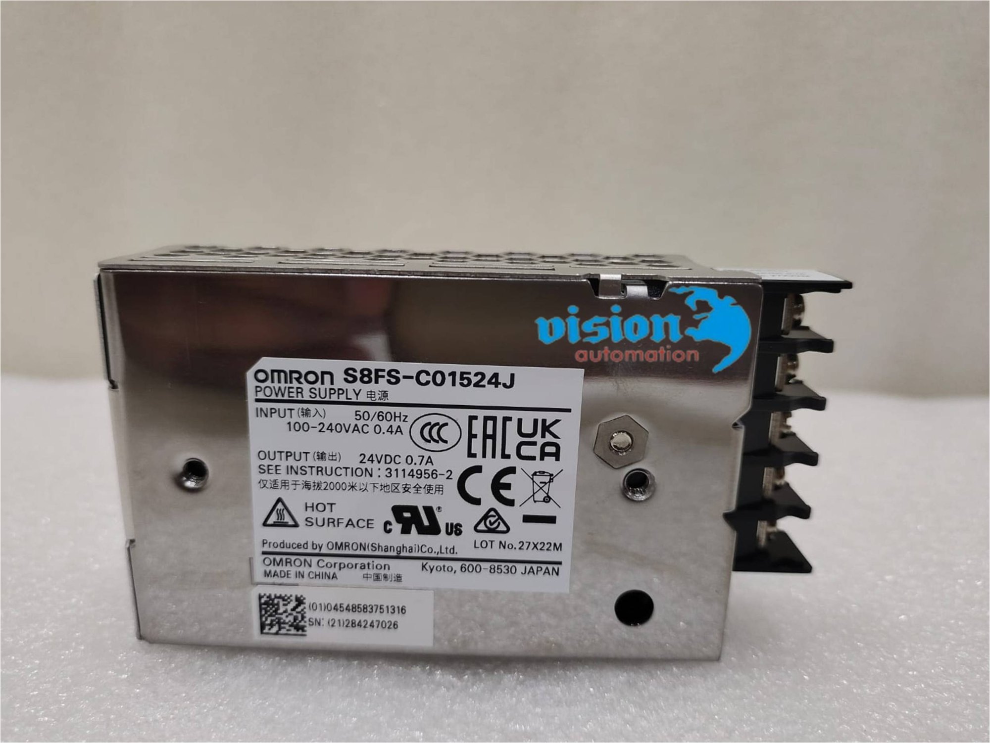 Bộ nguồn tổ ong Omron S8FS-C01524J 0.7A 24V 15W