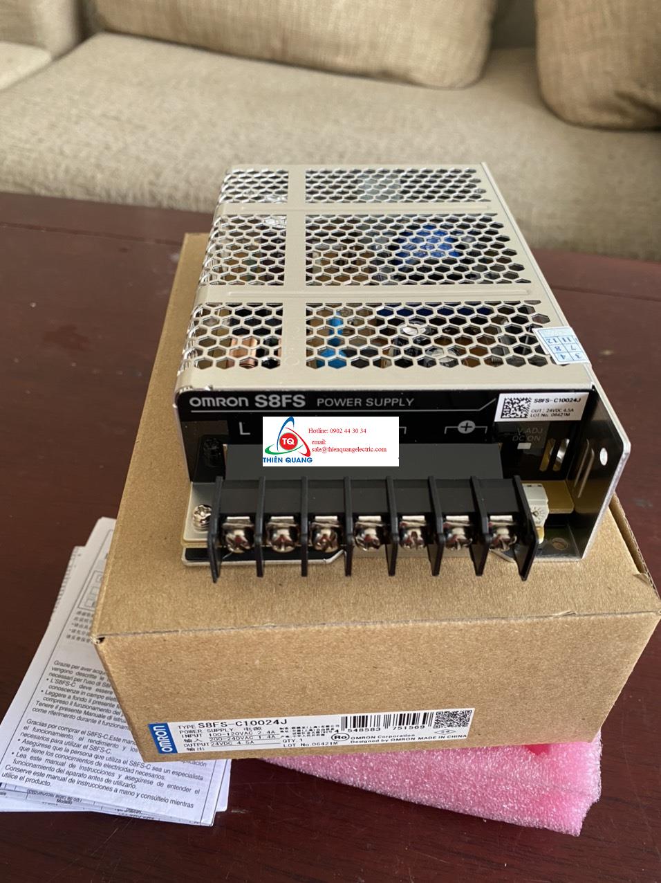 Bộ nguồn tổ ong Omron S8FS-C10024J 4.5A 24V 100W