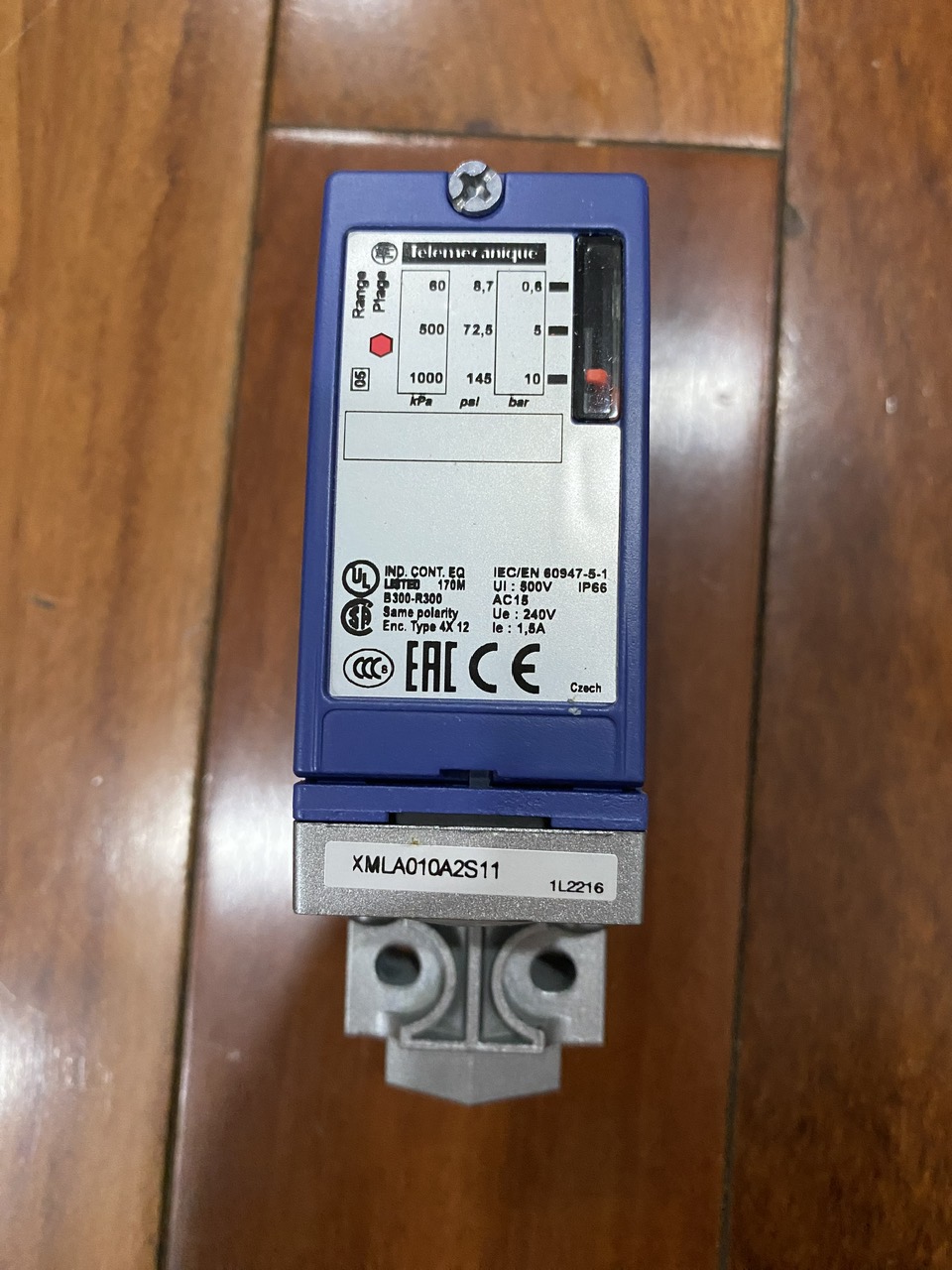 Công tắc áp suất Schneider XMLAO10A2S11
